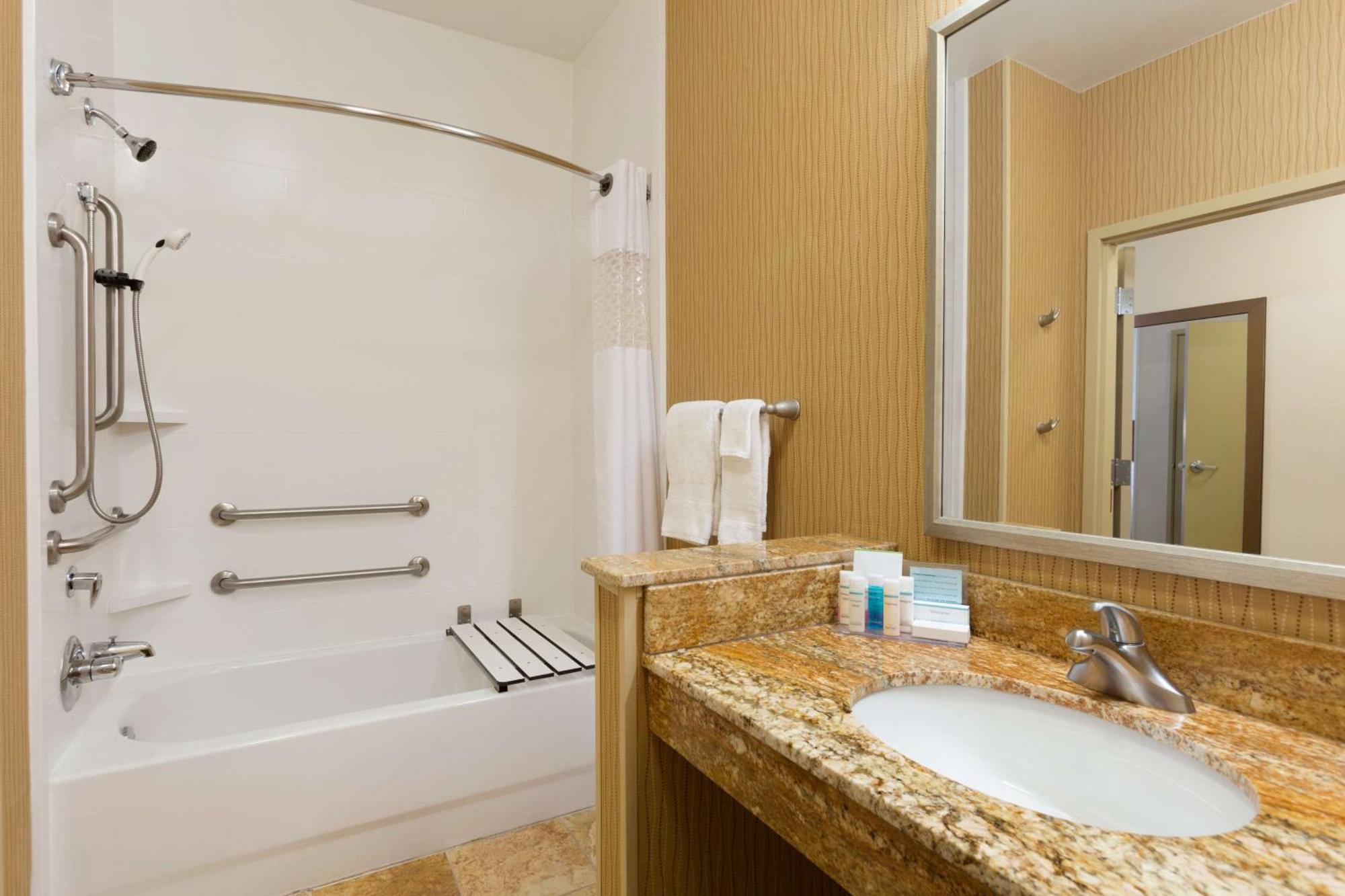 Hampton Inn Zanesville Exterior foto