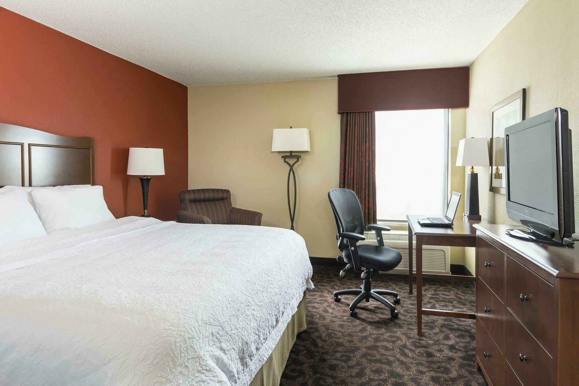 Hampton Inn Zanesville Exterior foto